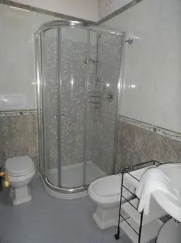 Otel Mfm *