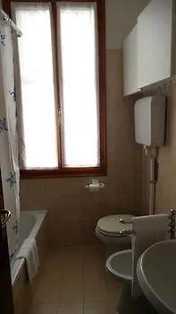 Otel Mfm Venedik