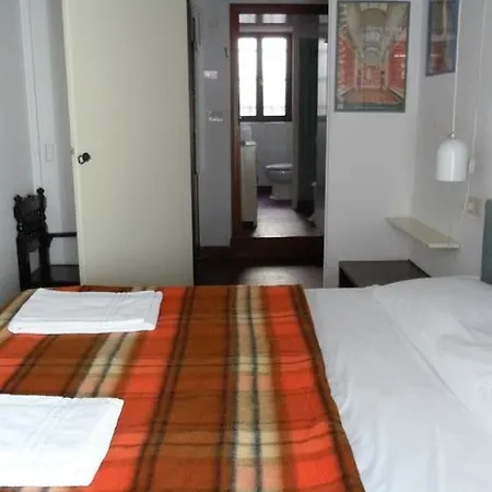 Otel Mfm *